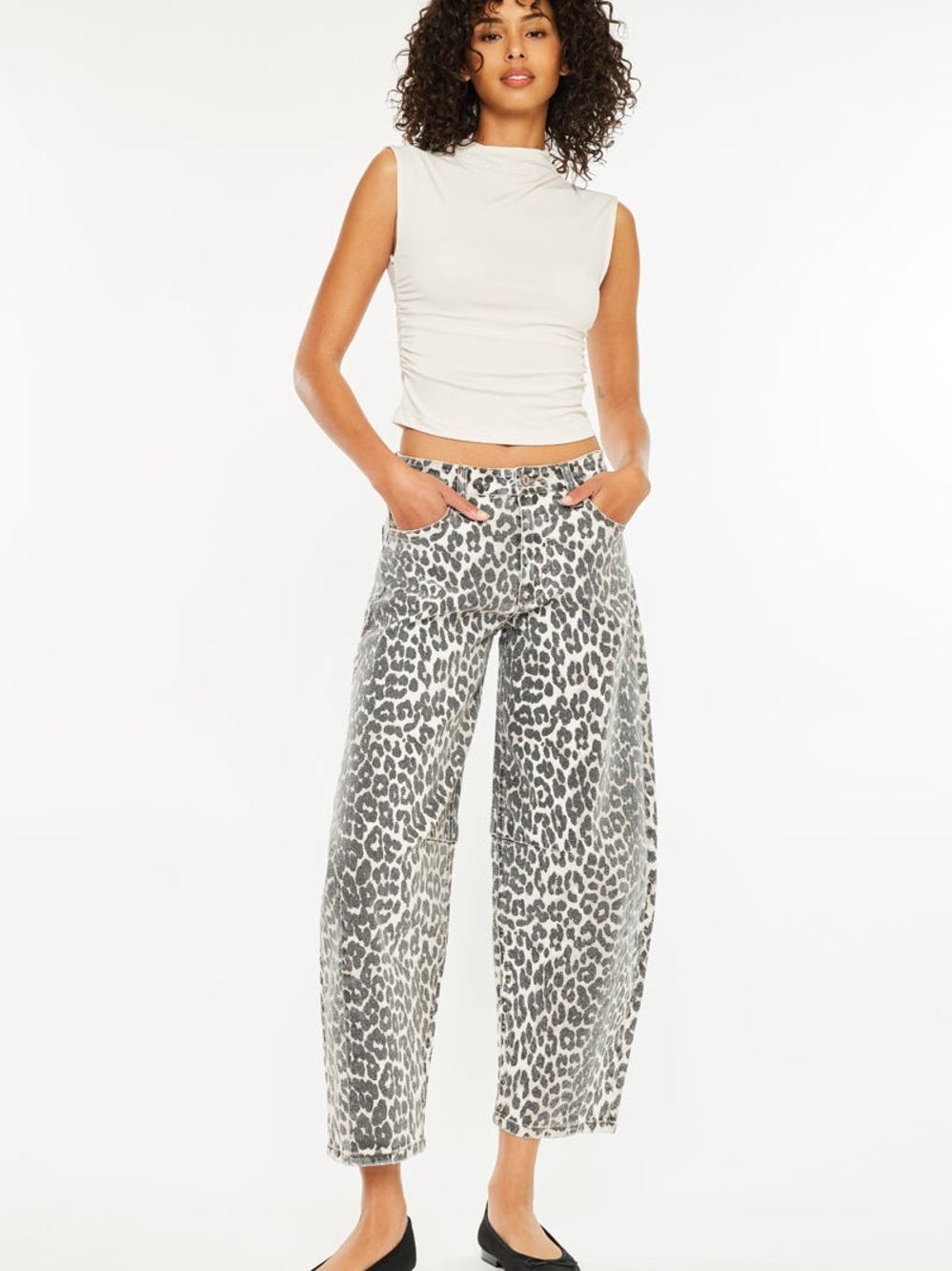 Kancan Highrise Leopard Horseshoe Jeans - NWT - 13/30